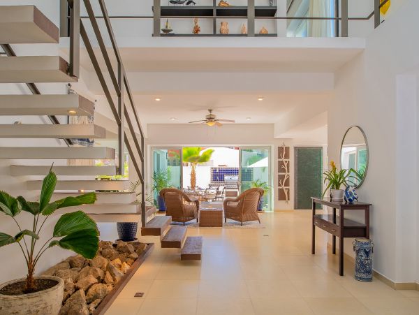 Los Cabos Three Bedroom Modern & Beautiful Vacation Home