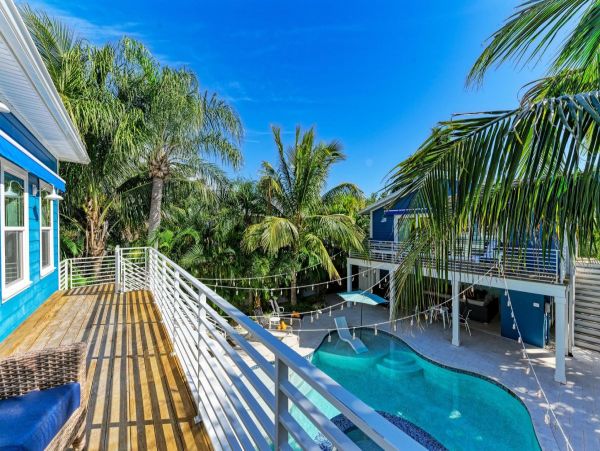 Anna Maria Five Bedroom Rental Two Blocks to the Beach