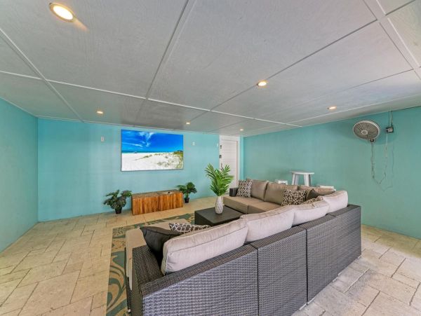 Anna Maria Five Bedroom Rental Two Blocks to the Beach