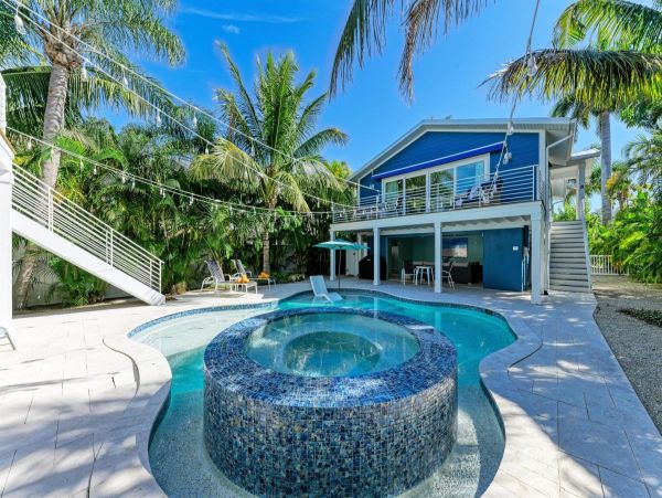 Anna Maria Five Bedroom Rental Two Blocks to the Beach