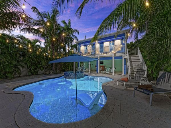Anna Maria Five Bedroom Rental Two Blocks to the Beach