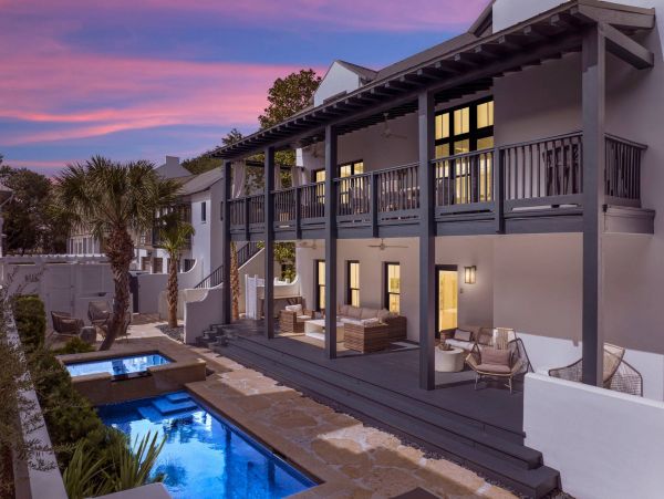 Exquisite Vacation Rental with 4 Bedrooms