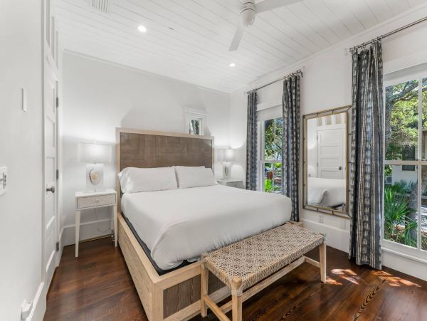 Exquisite Vacation Rental with 4 Bedrooms