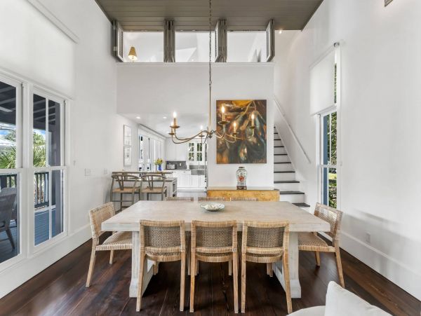 Exquisite Vacation Rental with 4 Bedrooms