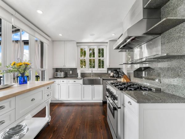 Exquisite Vacation Rental with 4 Bedrooms