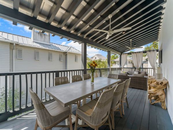 Exquisite Vacation Rental with 4 Bedrooms