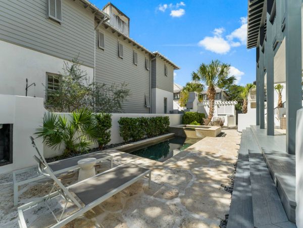 Exquisite Vacation Rental with 4 Bedrooms