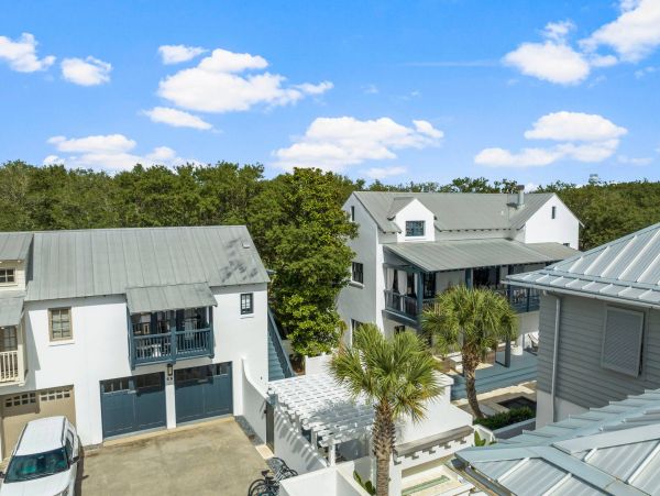 Exquisite Vacation Rental with 4 Bedrooms
