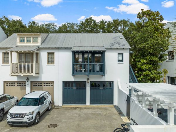 Exquisite Vacation Rental with 4 Bedrooms