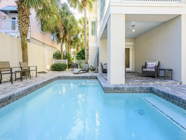 Steps to Beach Luxury Vacation Pool Villa