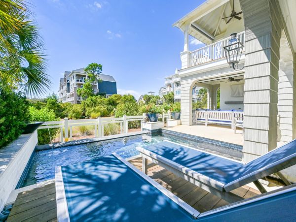 Santa Rosa Beach Villa: Heated Pool & Private Beach Access