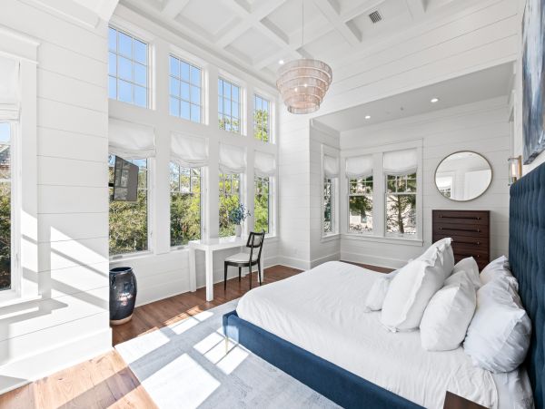Beautiful Five Bedroom Pool Home with Private Deeded Beach Access