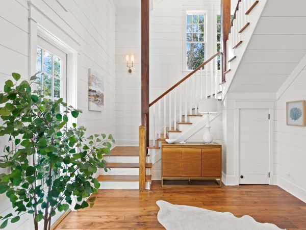 Beautiful Five Bedroom Pool Home with Private Deeded Beach Access
