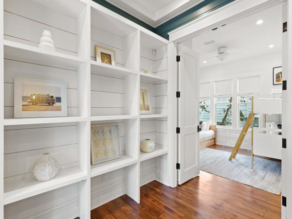 Beautiful Five Bedroom Pool Home with Private Deeded Beach Access