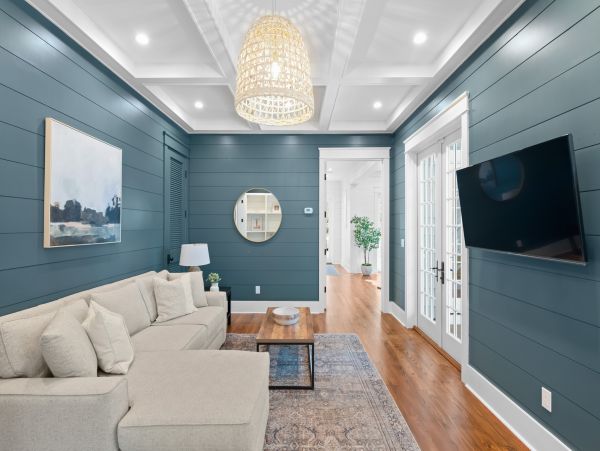 Beautiful Five Bedroom Pool Home with Private Deeded Beach Access
