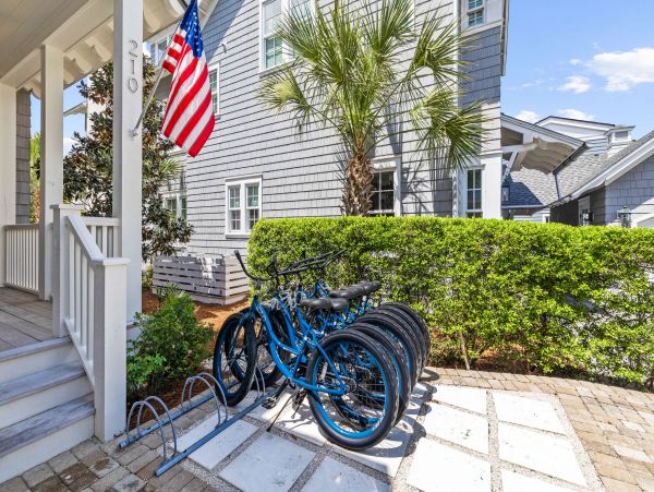 WaterSound Walk to Beach Six Bedroom Vacation Home