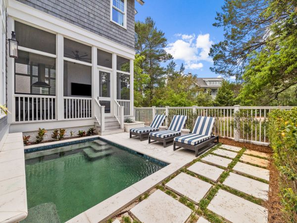 WaterSound Walk to Beach Six Bedroom Vacation Home