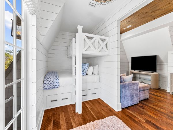 WaterSound Walk to Beach Six Bedroom Vacation Home