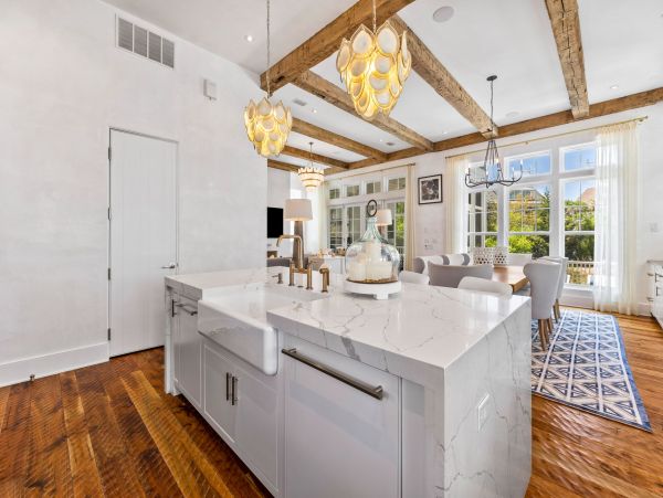 WaterSound Walk to Beach Six Bedroom Vacation Home