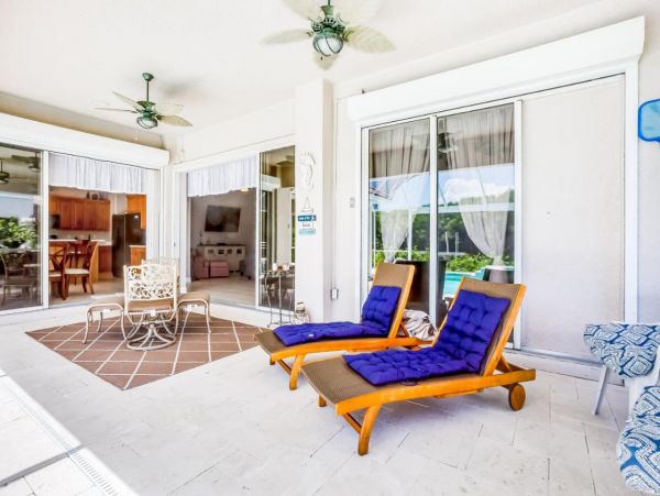 Beautiful Vacation Waterfront Rental in Cape Coral
