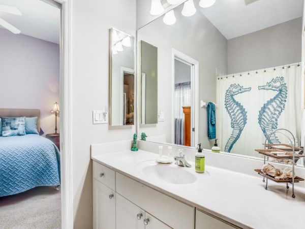 Beautiful Vacation Waterfront Rental in Cape Coral