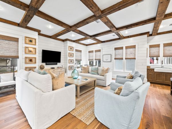 Luxury Vacation Rental in WaterSound - Family Getaway!