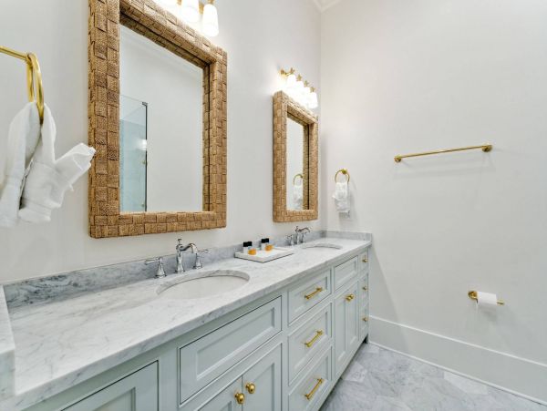 WaterSound 5 Bedroom Vacation Home - Relaxing Coastal Escape