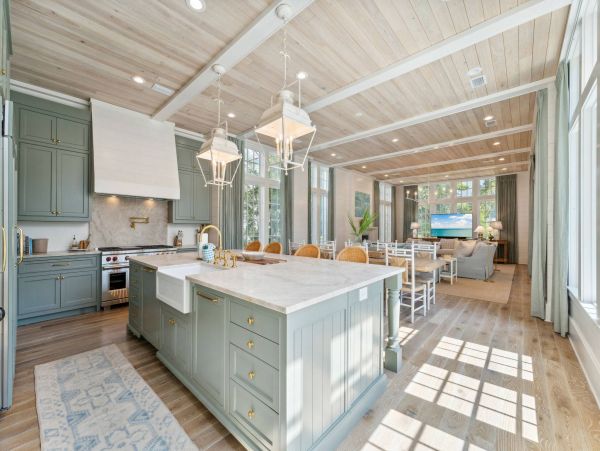 WaterSound 5 Bedroom Vacation Home - Relaxing Coastal Escape