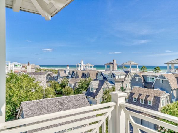 WaterSound 5 Bedroom Vacation Home - Relaxing Coastal Escape