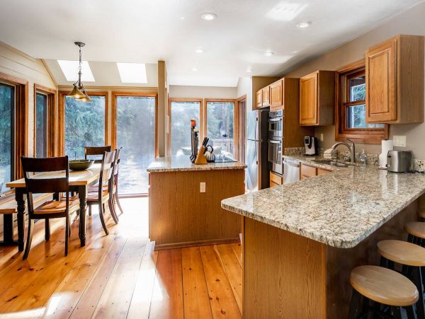 Breckenridge Cozy Three Bedroom Vacation Rental