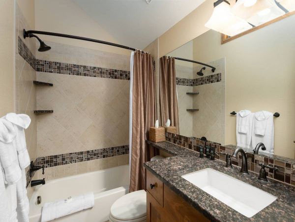 Breckenridge Cozy Three Bedroom Vacation Rental