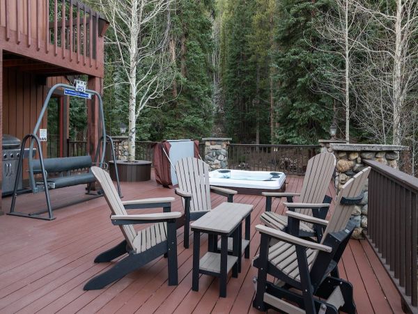 Breckenridge Cozy Three Bedroom Vacation Rental