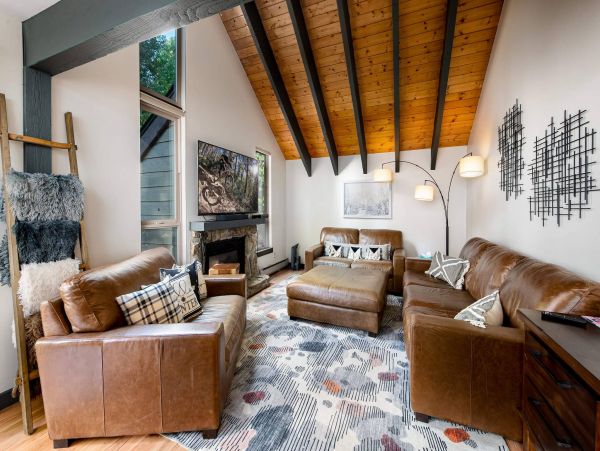 Cozy 3 Bedroom Vacation Duplex