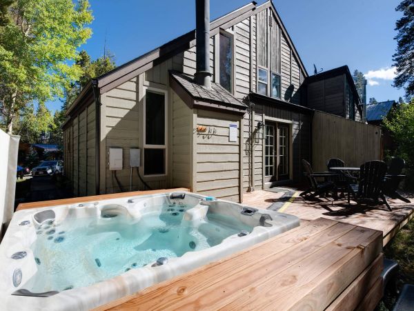 Cozy 3 Bedroom Vacation Duplex