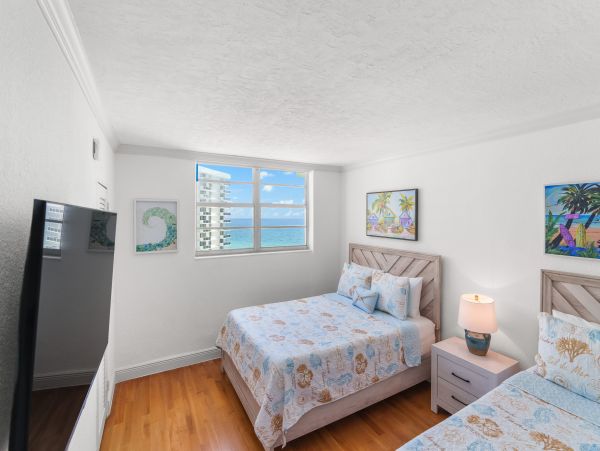 Hollywood Vacation Rental: Your Beachfront Paradise Awaits