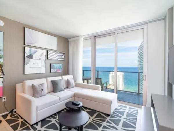 Luxury Two Bedroom Rental Condo in Hollywood