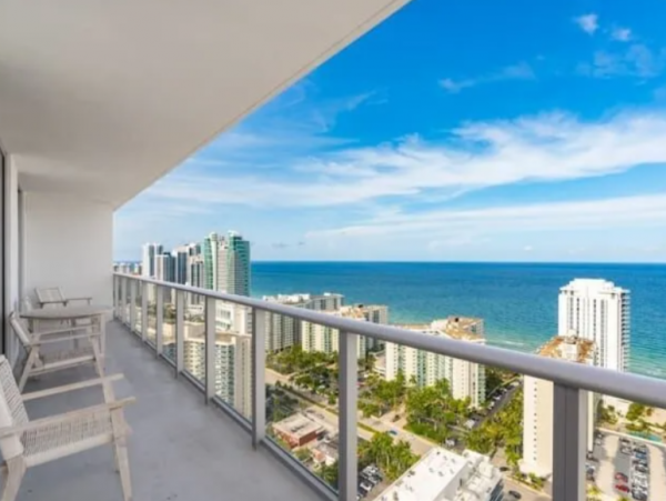 Luxury Two Bedroom Rental Condo in Hollywood