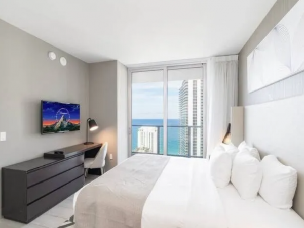 Luxury Two Bedroom Rental Condo in Hollywood