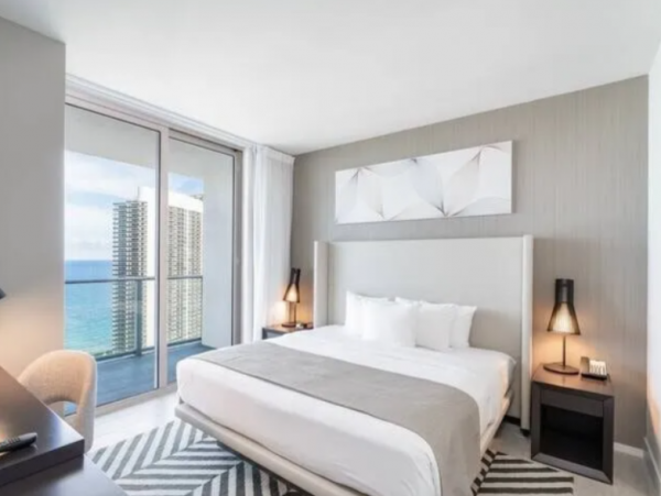 Luxury Two Bedroom Rental Condo in Hollywood