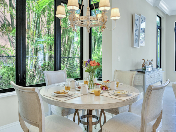 Stunning 7-Bedroom Villa Heated Pool, Canal & More in Fort Lauderdale