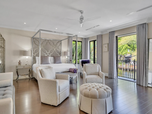 Stunning 7-Bedroom Villa Heated Pool, Canal & More in Fort Lauderdale