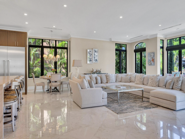 Stunning 7-Bedroom Villa Heated Pool, Canal & More in Fort Lauderdale
