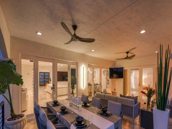 Luxurious Mediterranean Coastal Villa in Seven Isles - Perfect for Large Groups