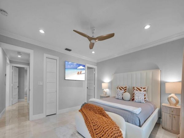 Luxurious Mediterranean Coastal Villa in Seven Isles - Perfect for Large Groups