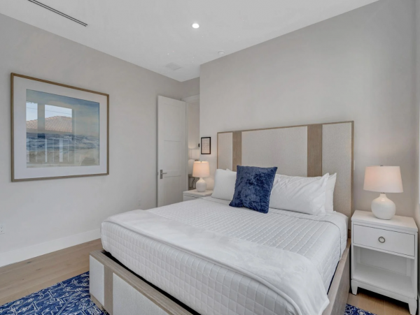 Fort Lauderdale Luxury Vacation Rental Steps fron the Beach