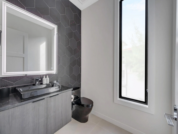 Fort Lauderdale Luxury Vacation Rental Steps fron the Beach