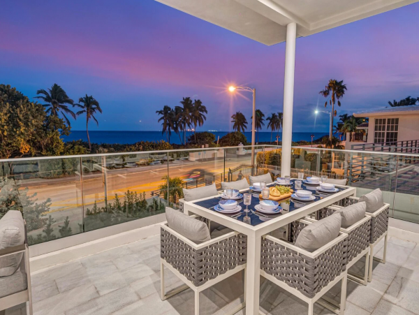 Fort Lauderdale Luxury Vacation Rental Steps fron the Beach