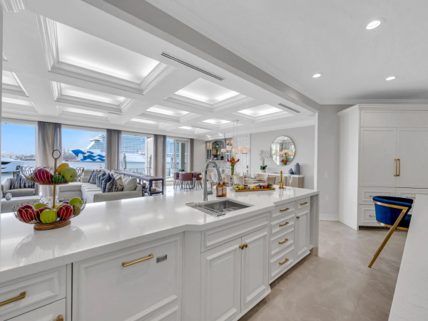 Modern Vacation Rental with 6 Bedrooms in Fort Lauderdale