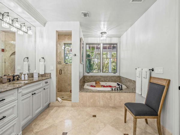 Stunning Five Bedroom Vacation Rental in Fort Lauderdale