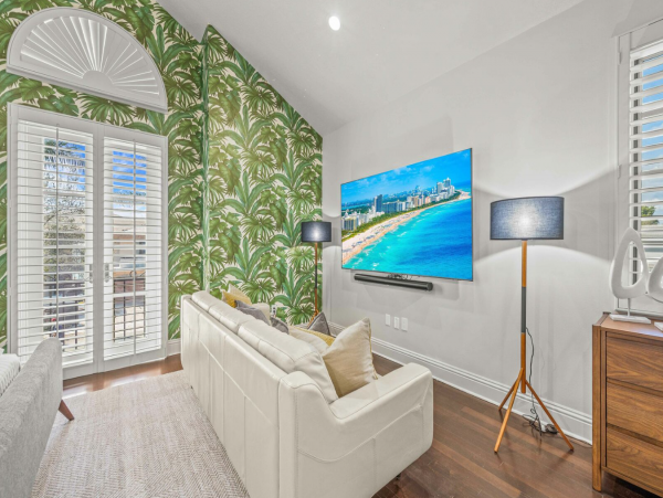 Stunning Five Bedroom Vacation Rental in Fort Lauderdale